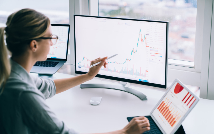  Étude de la Satisfaction au Travail dans le Secteur Technologique Européen : Les Jeunes Travailleurs Tech Retrouvent le Bonheur en 2023 !